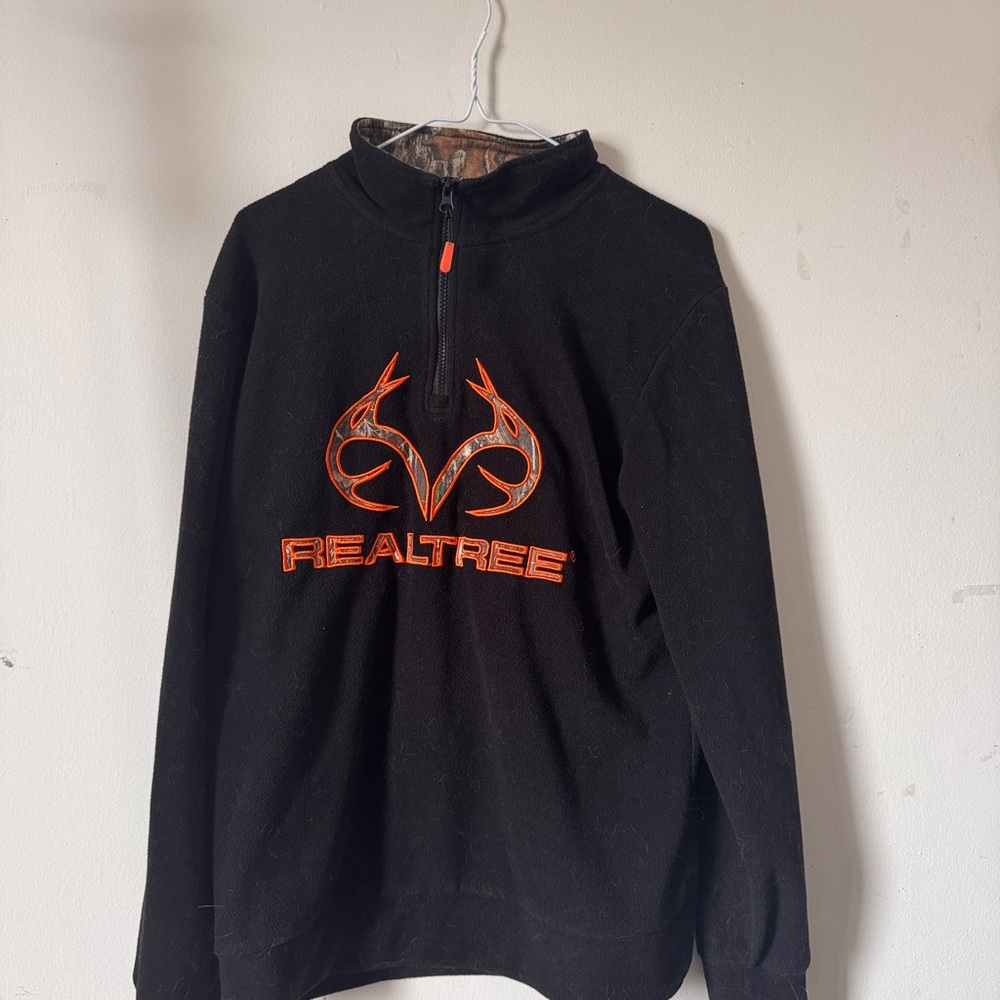 Realtree Men's Black Sweater